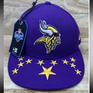New Era 59Fifty Draft Minnesota Vikings NFL Purple Hat Fitted 7 1/4
